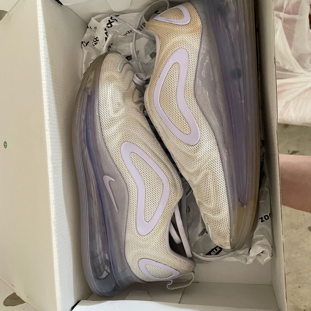 Nike Women's 720 AirMax